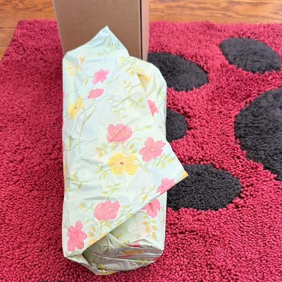 Stanley Room to bloom Floral Flip straw tumbler 30 oz - Picture 2 of 3